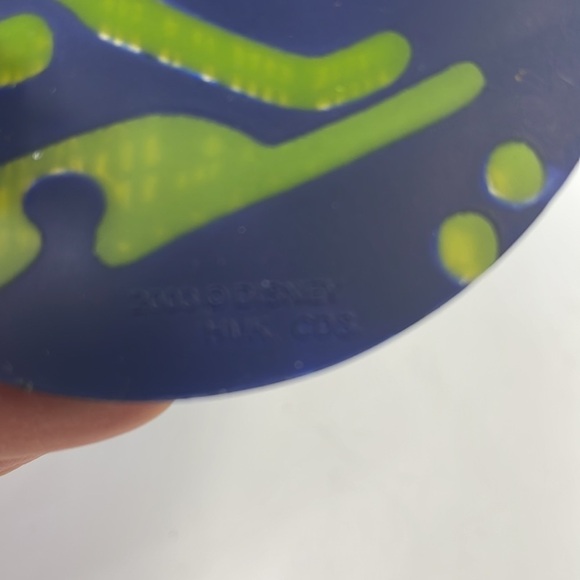 Hallmark Peter Pan ornament 2003 - Picture 3 of 4